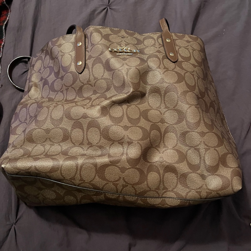 coach tote